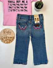 Load image into Gallery viewer, Shay Darkwash Wrangler Jeans
