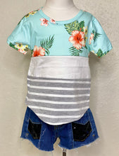 Load image into Gallery viewer, Laila Blue & Flower Shirt - Rusty Soul