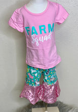 Load image into Gallery viewer, Ariella Farm Animal Mint Capris Bell Bottoms - Rusty Soul