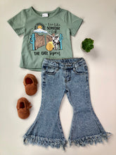 Load image into Gallery viewer, Keely Distressed Denim Flares