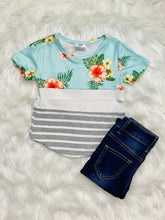 Load image into Gallery viewer, Laila Blue & Flower Shirt - Rusty Soul