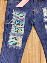 Load image into Gallery viewer, Catalina Blue Leopard Patch Capris - Rusty Soul