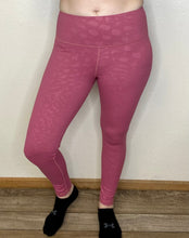 Load image into Gallery viewer, Lilly Mauve Leopard Print Leggings - Rusty Soul