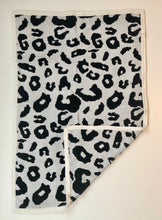 Load image into Gallery viewer, Hold Me Tight Cotton Blanket
