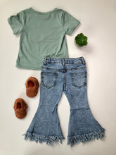 Load image into Gallery viewer, Keely Distressed Denim Flares