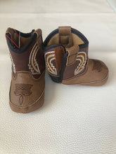 Load image into Gallery viewer, Wade Brown Ariat Boots