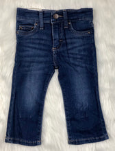 Load image into Gallery viewer, Shay Darkwash Wrangler Jeans